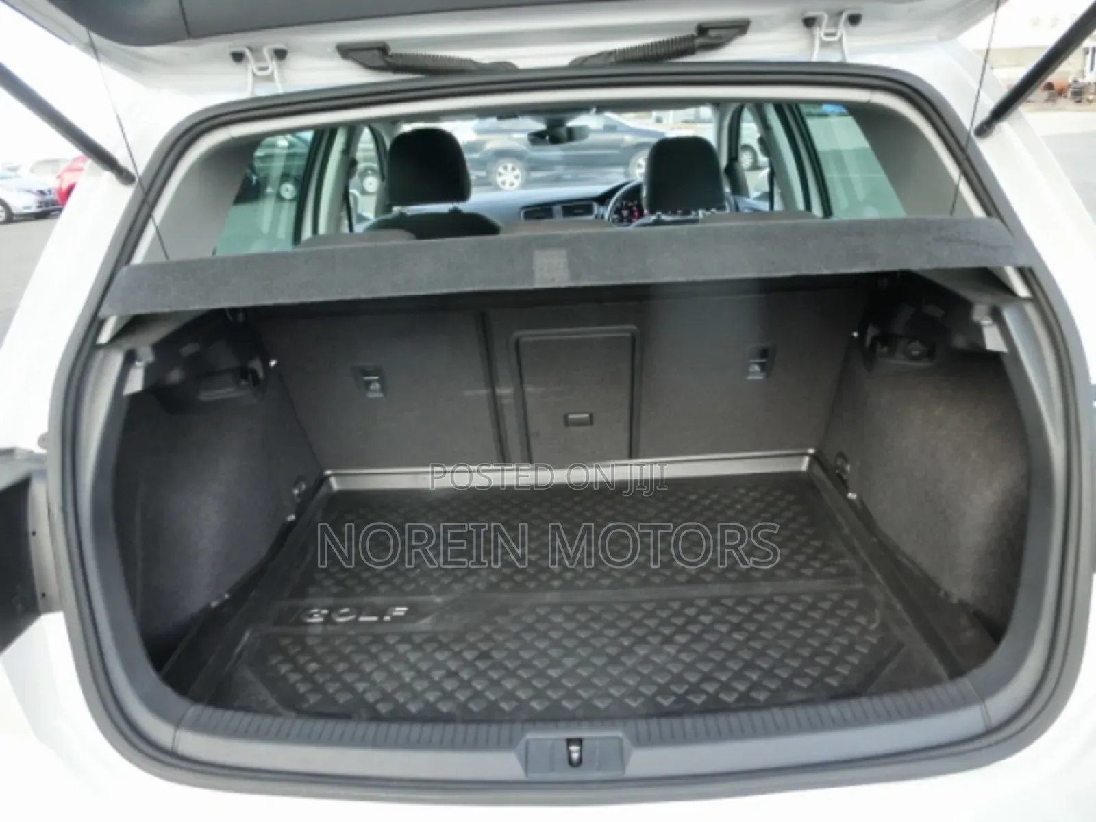 Volkswagen Golf 2018 White