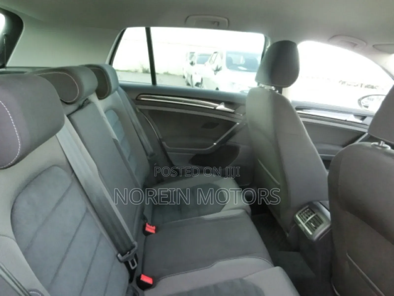 Volkswagen Golf 2018 White