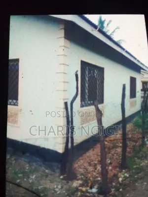 3bdrm Bungalow in Majaoni, Utange for sale
