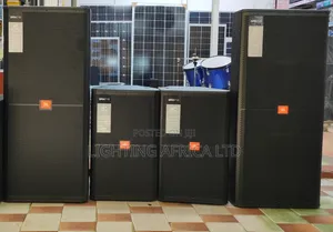 2 JBL 15" Full Range 2 JBL 15" Full Range Double Speakers