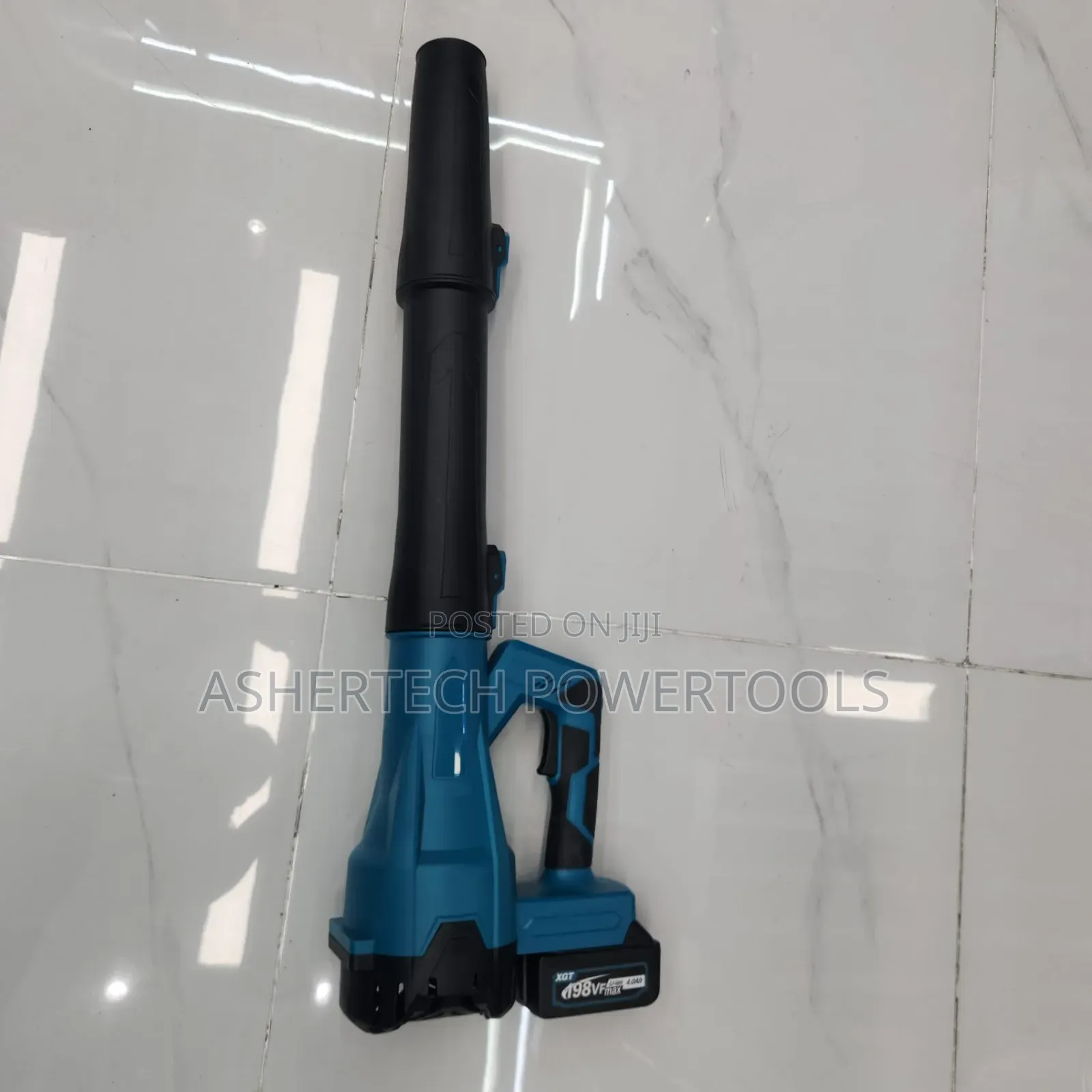 Leaf Blower