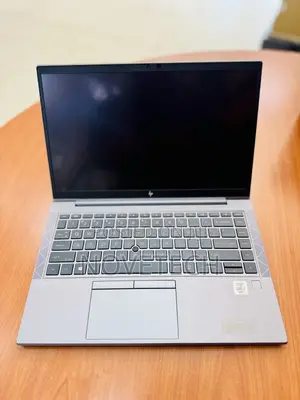 Laptop HP ZBook Firefly 14 G7 16GB Intel Core I7 SSD 256GB