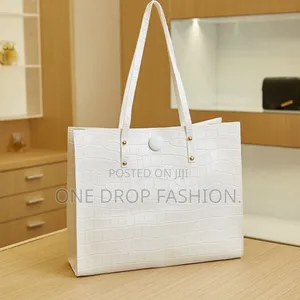 Zipped Toted Bags