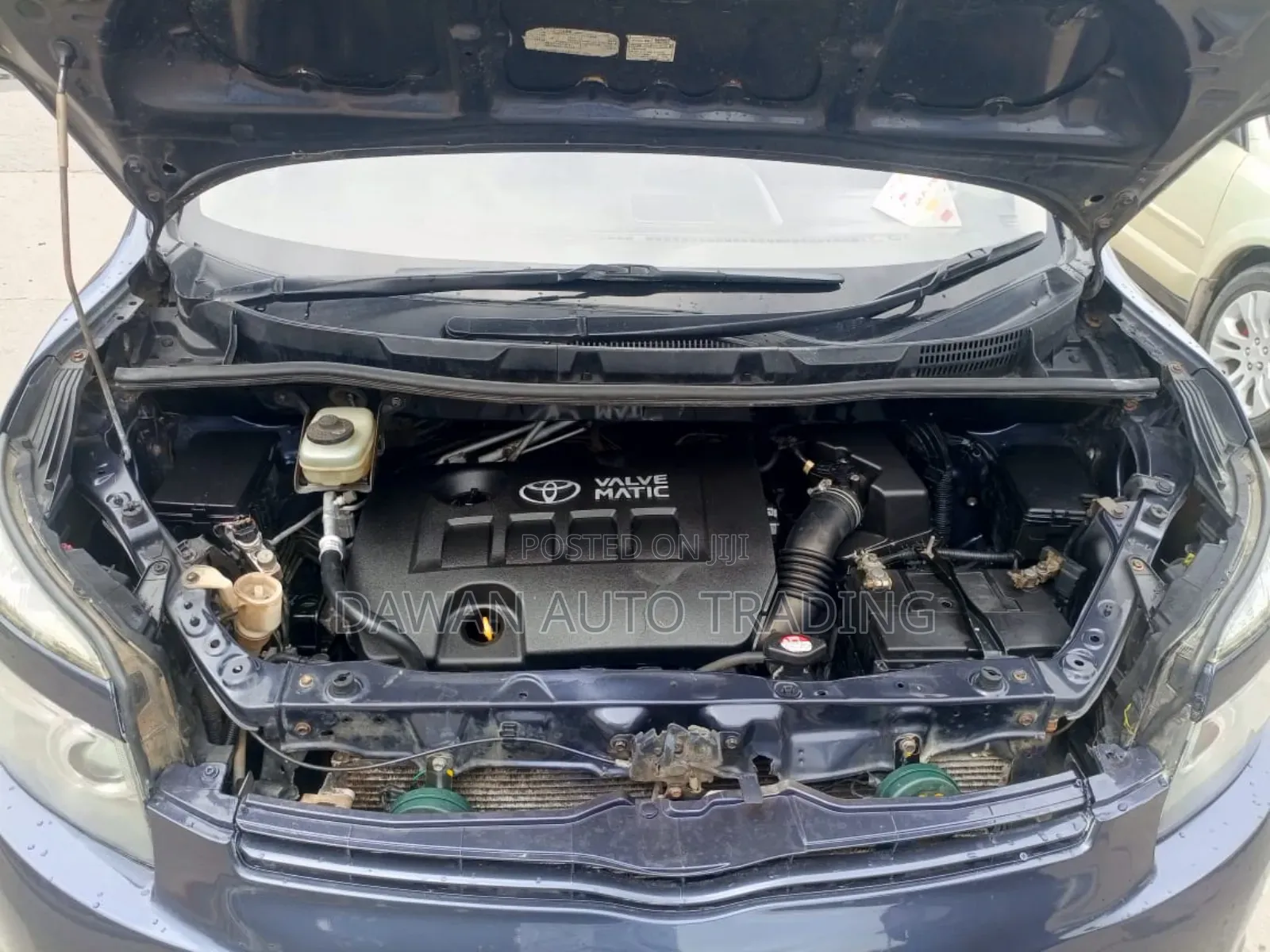 Toyota Voxy 2011 Blue
