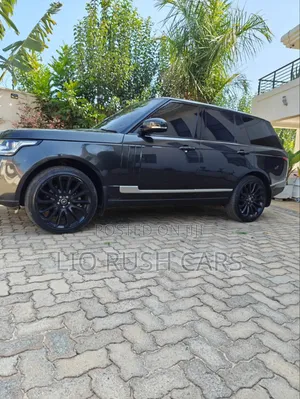 Land Rover Range Rover Vogue 2016 Black
