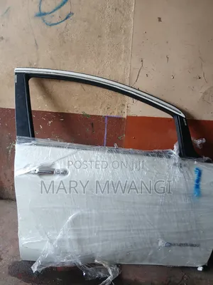 Nissan Note 2017 Front Door
