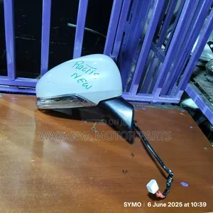 Toyota Ractis New Model 2016/2018 Powered Side Mirrors