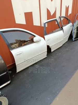 Harrier 2015 Door