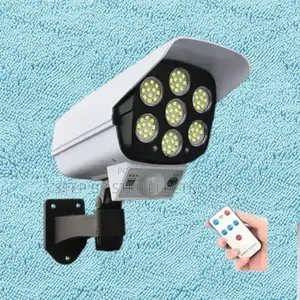 Solarlight Simulation Motion Sensor Dummy CCTV Camera