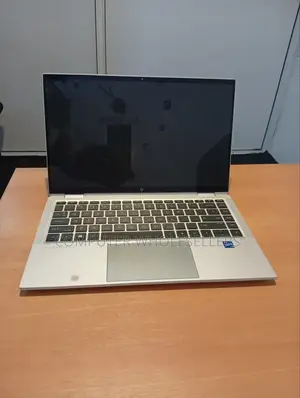Laptop HP EliteBook 1040 G8 16GB Intel Core i7 SSD 512GB