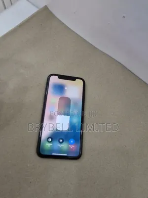 Apple iPhone 11 64 GB Black