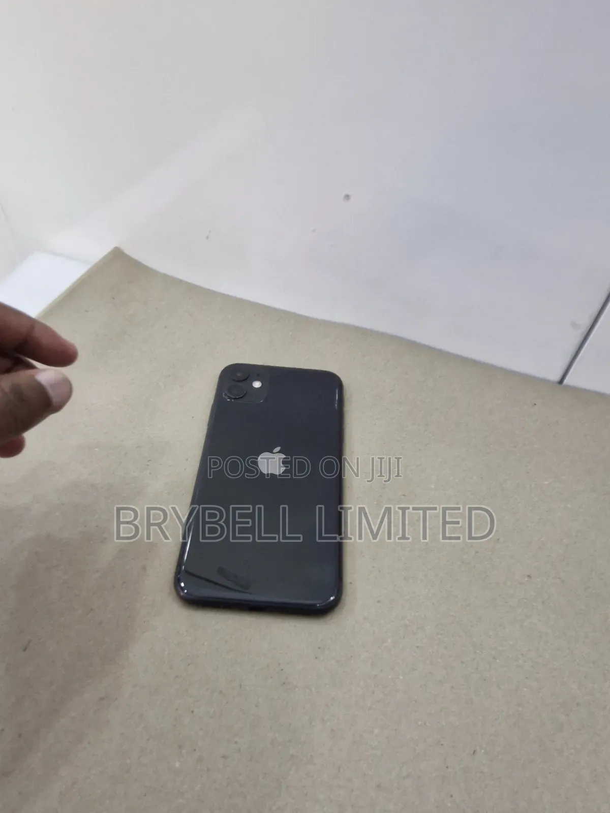Apple iPhone 11 64 GB Black