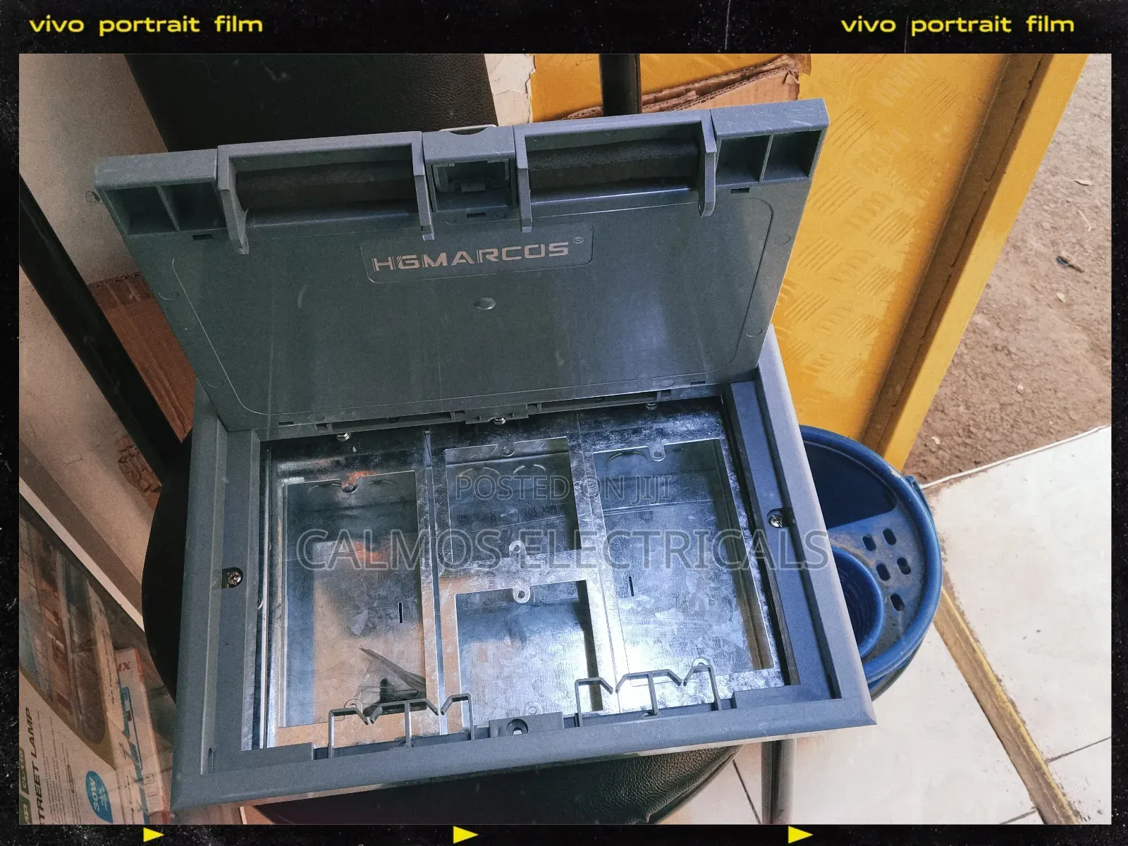 Metallic Floor Box