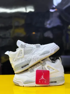 The Air Jordan 4 Retro “White Oreo” Unisex Sneakers