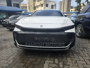 Toyota Crown 2023 White