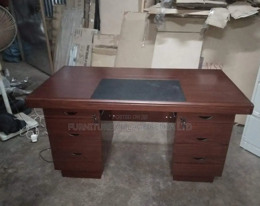 Office Desk:Executive 1200mm Directors Mahogany Work Table
