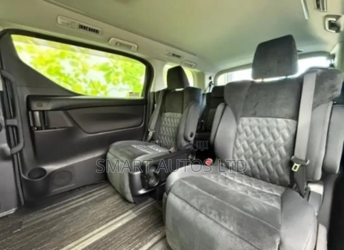 Toyota Vellfire 2018 Black