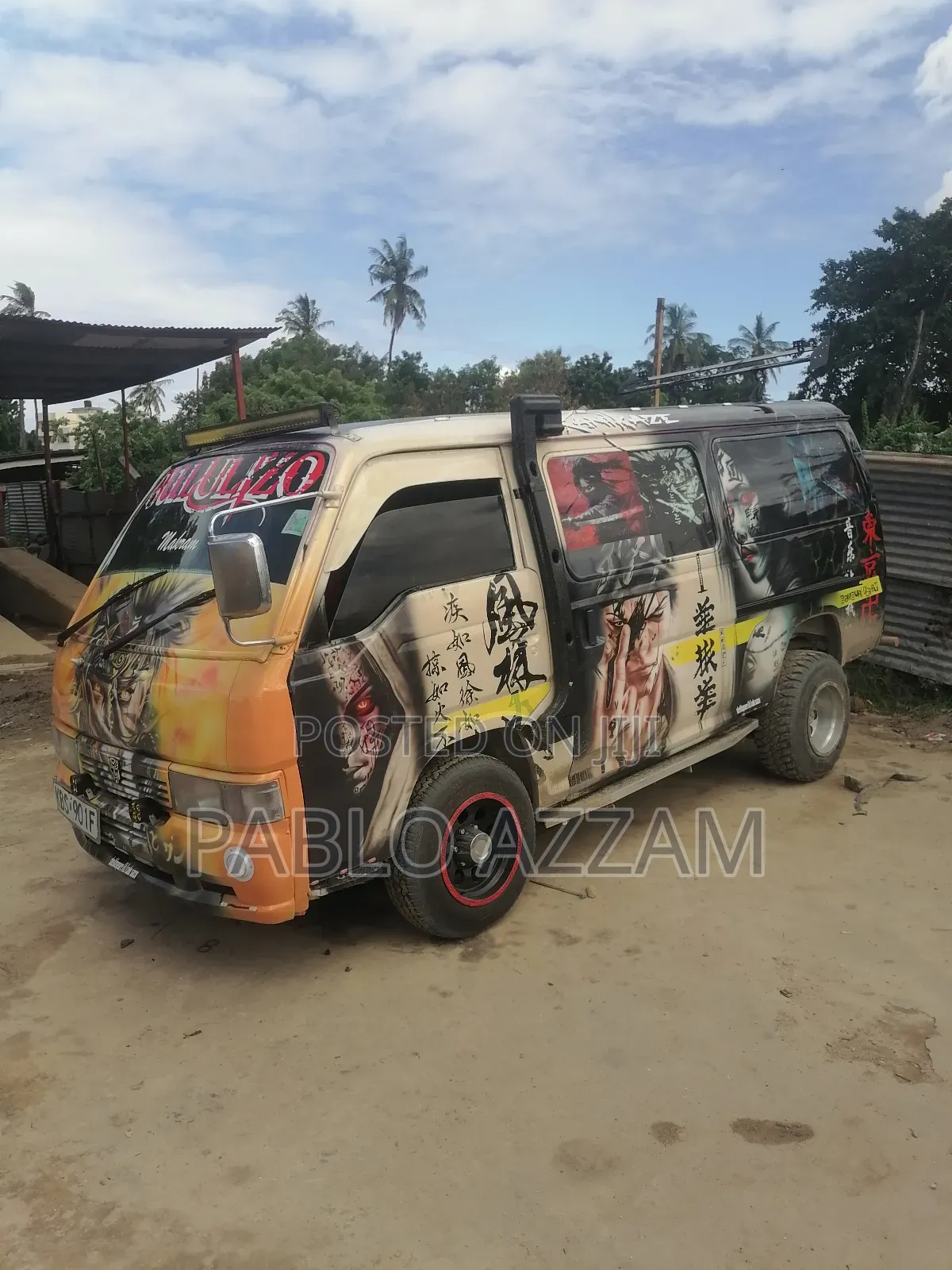 New Nissan Caravan (Urvan) 2012 Beige