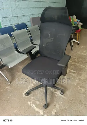 9c Flat Armrest Office Chair