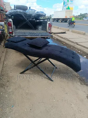 Black Lash Bed With Pillows