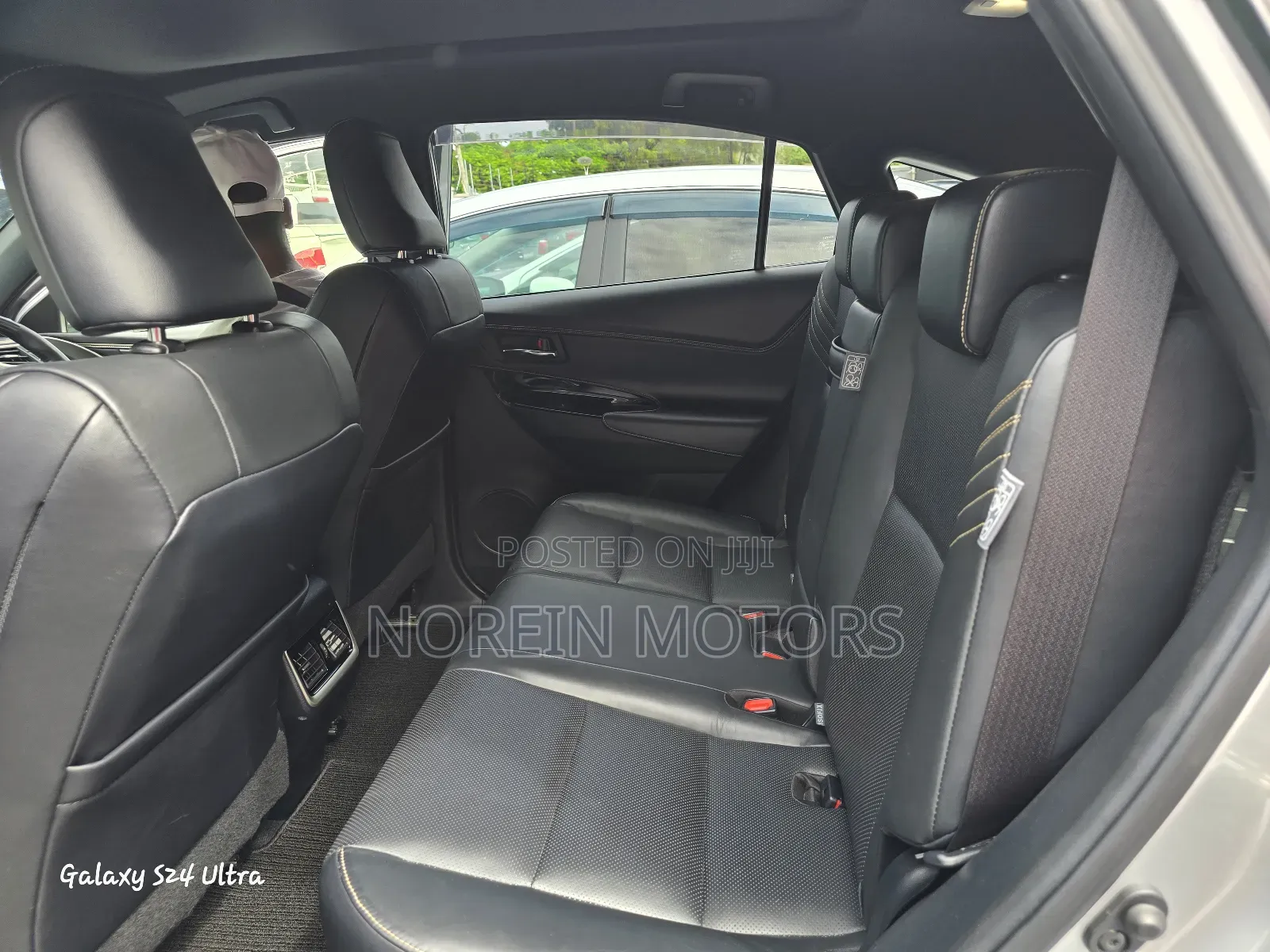 Toyota Harrier 2018 Silver