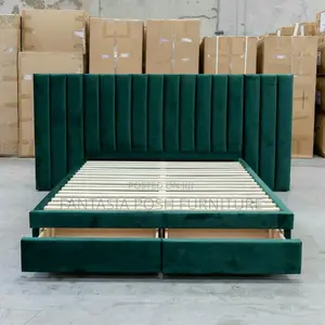 Deep Forest Green Mocket Bed