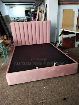 5*6 Chester Bed in Soft Blush Pink