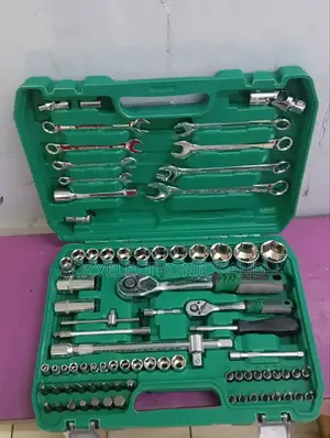 82 Piece Tools Set