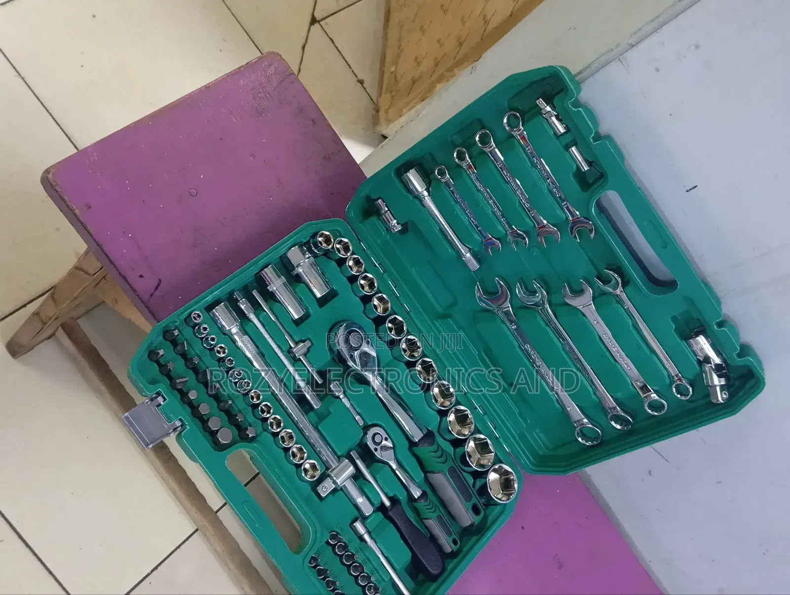 82 Piece Tools Set