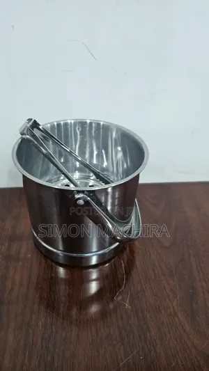 Ice Cube Metallic Bucket With Tongs