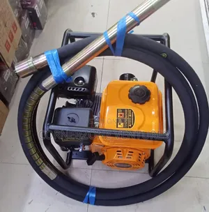 Dera Gasoline Concrete Vibrator With Poker