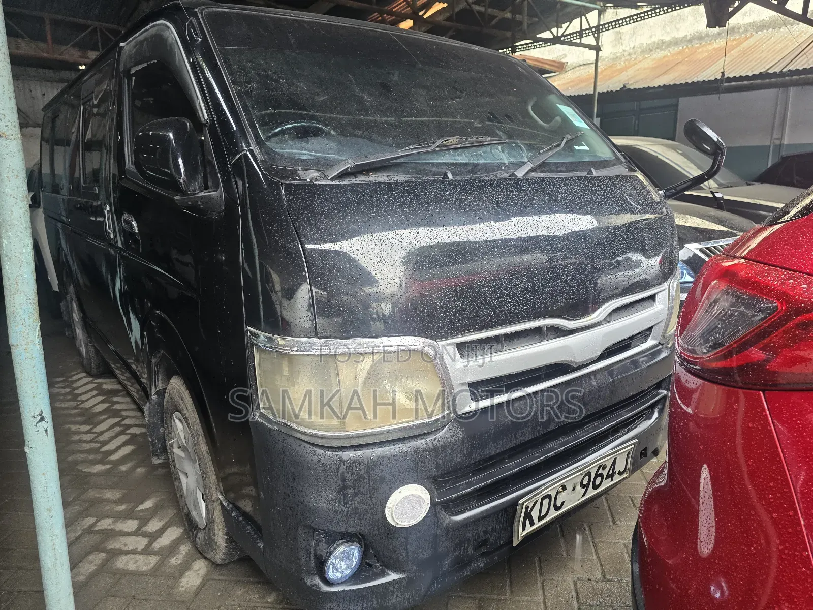 Toyota HiAce 2014 Black