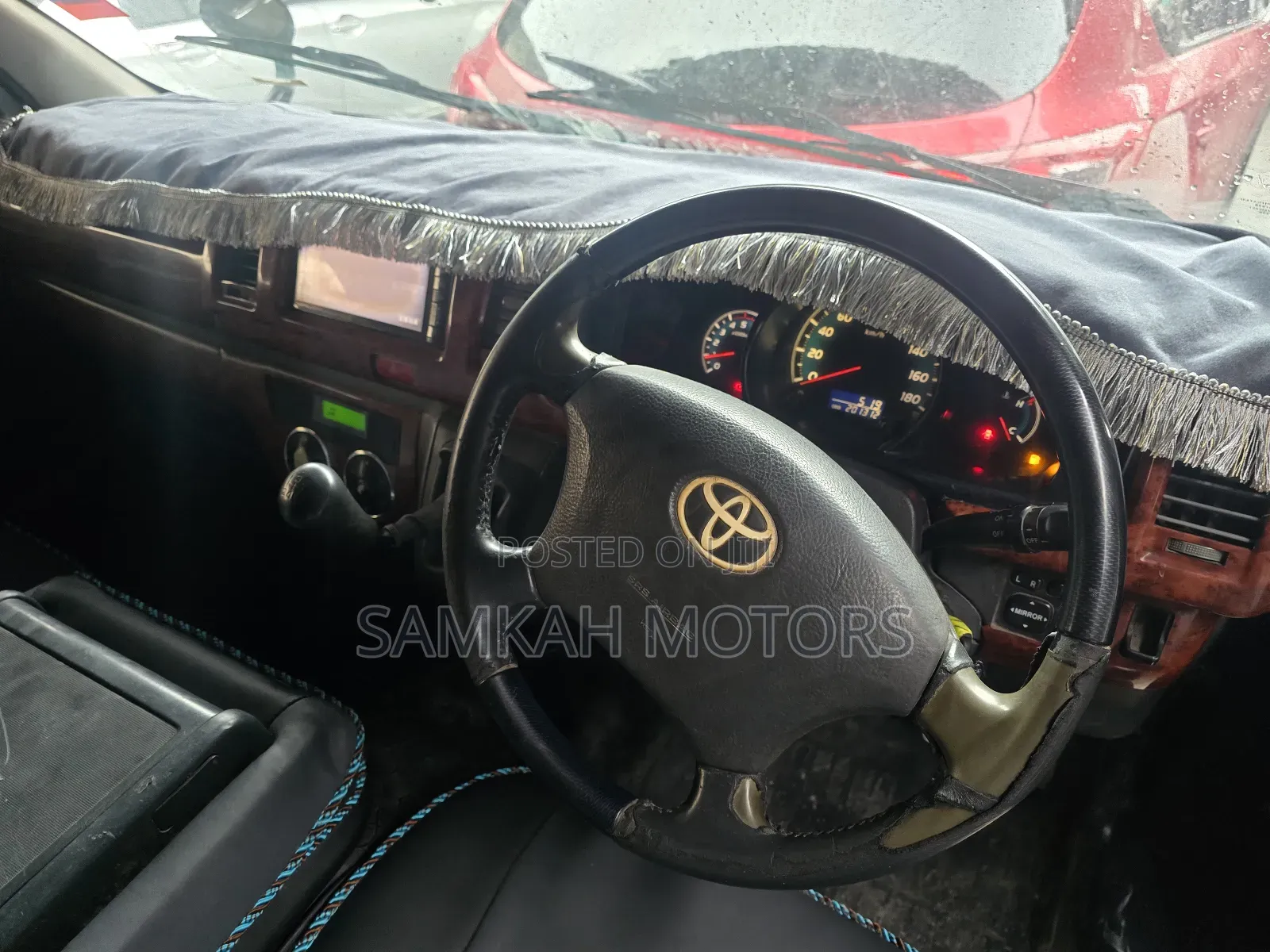 Toyota HiAce 2014 Black