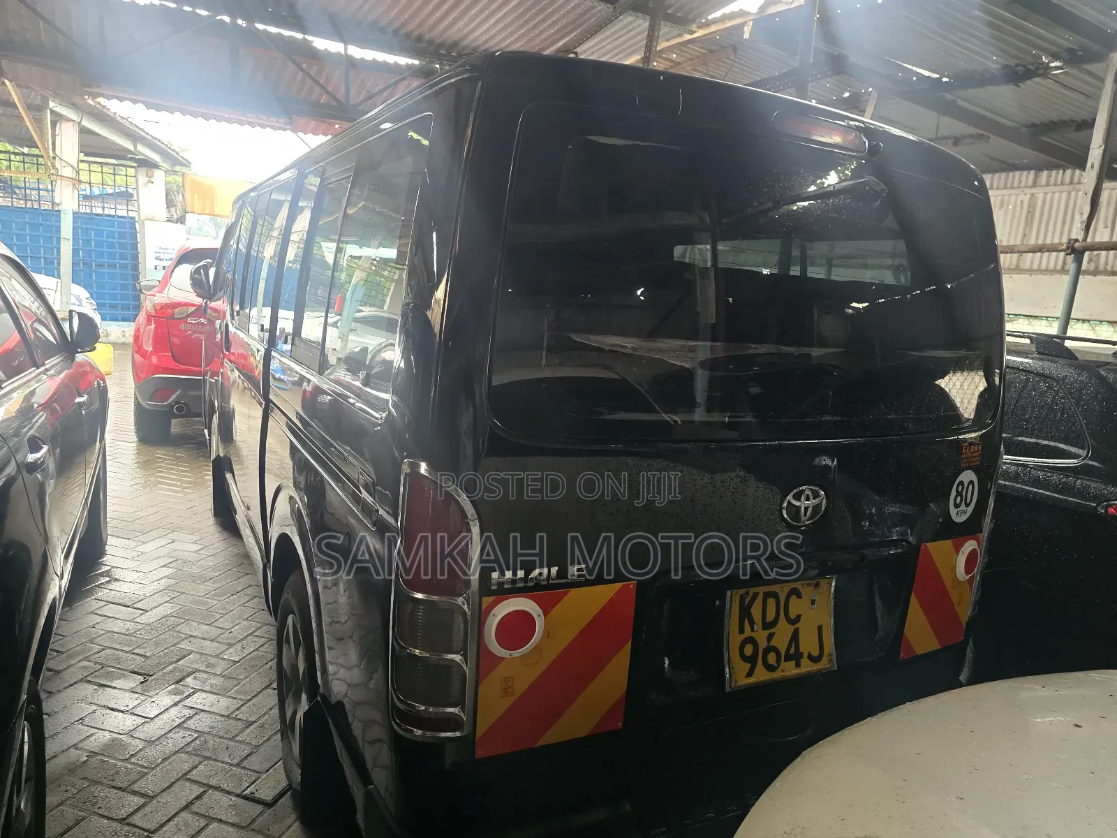 Toyota HiAce 2014 Black
