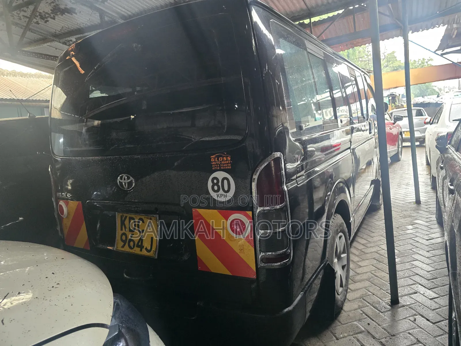 Toyota HiAce 2014 Black