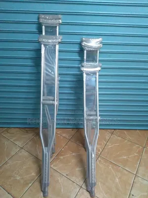 Auxiliary Crutches; Under-Arm; Und102