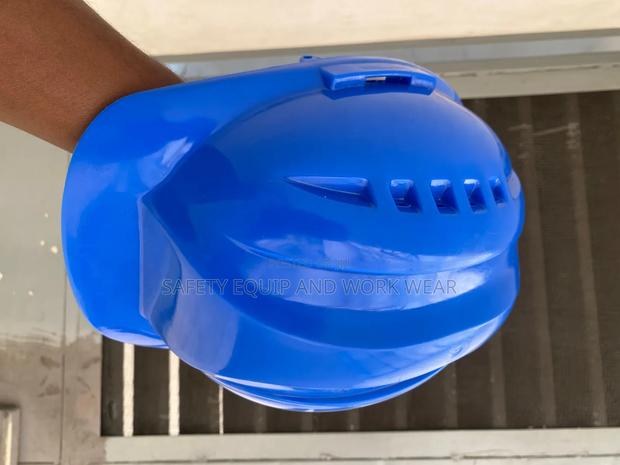 Vaultex Helmets For Intense Construction Tasks. - main view