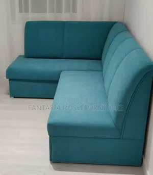 4-Seater Teal Corner Sofa With Streamlined Design