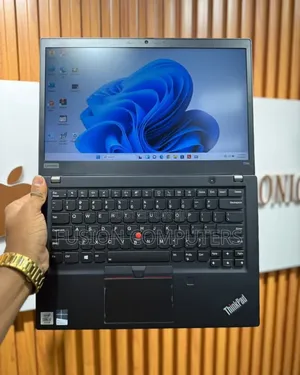 Laptop Lenovo ThinkPad T14s G4 32GB Intel Core I7 SSD 512GB