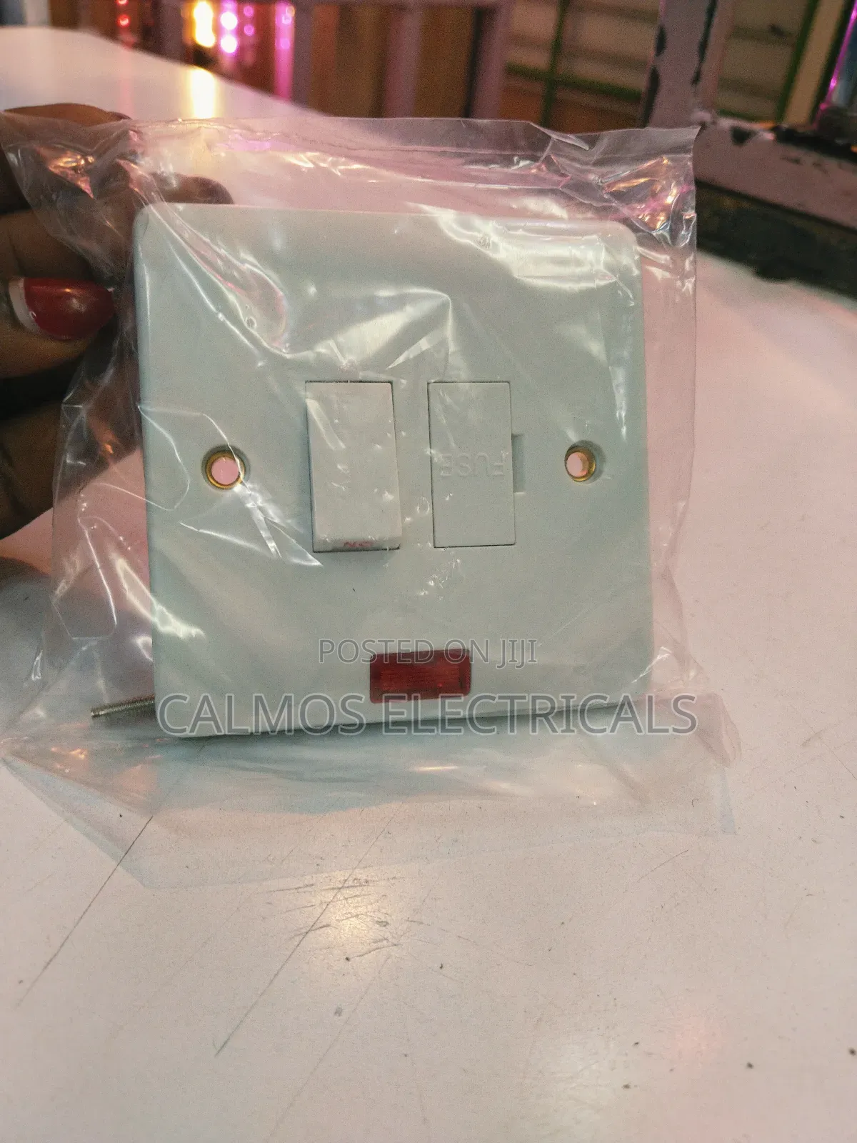 Spur Switch With Neon