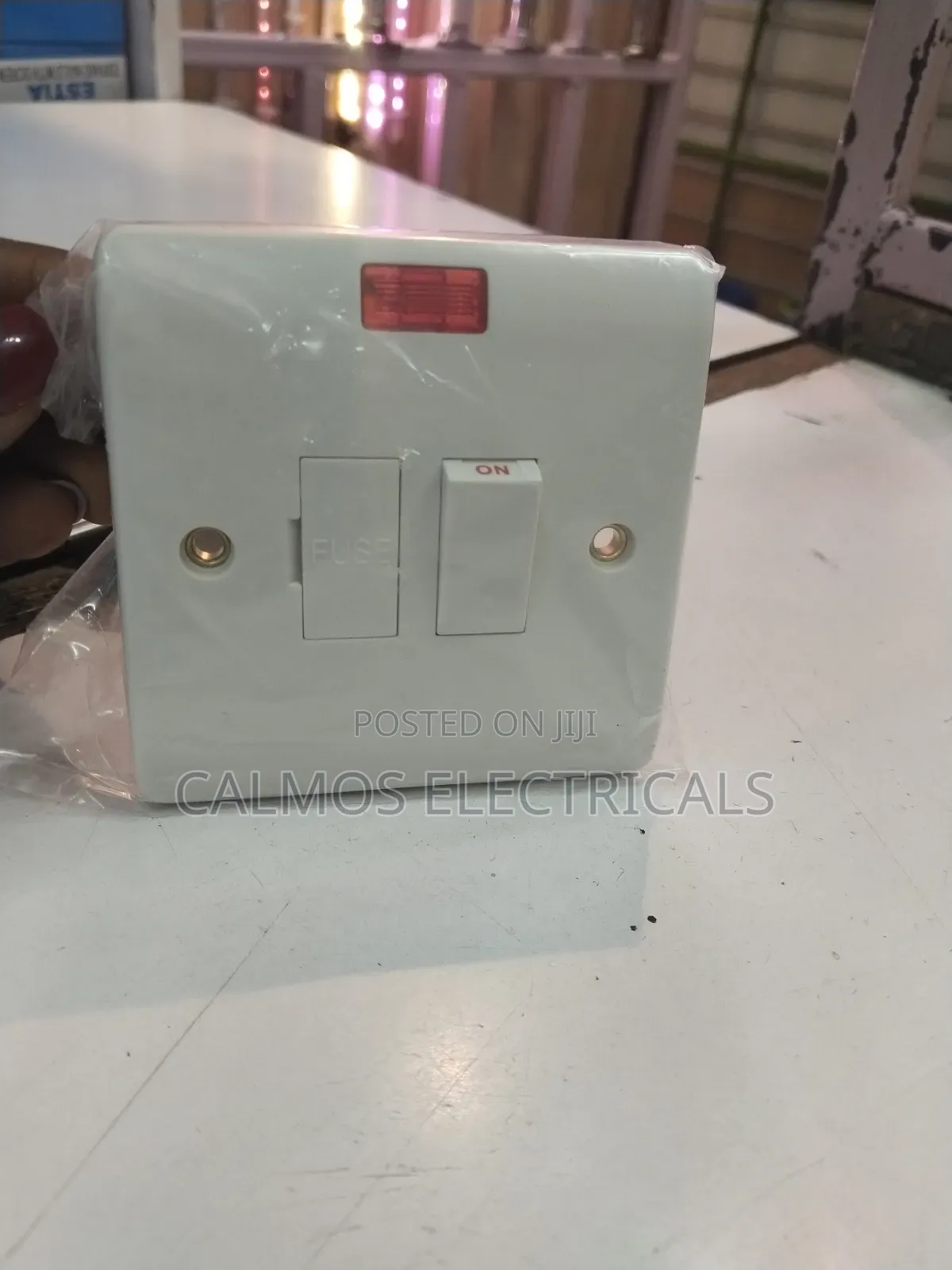 Spur Switch With Neon