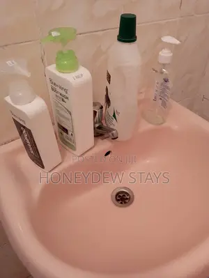 Stylish 1br Apartment at Acacia Court Behind Veteran Hospita