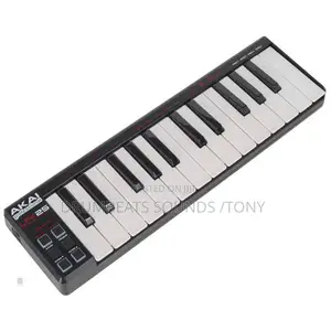Akai LPK 25 Usb/Midi Controller Keyboard With 25 Keys