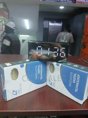 Table Clock Spy Camera