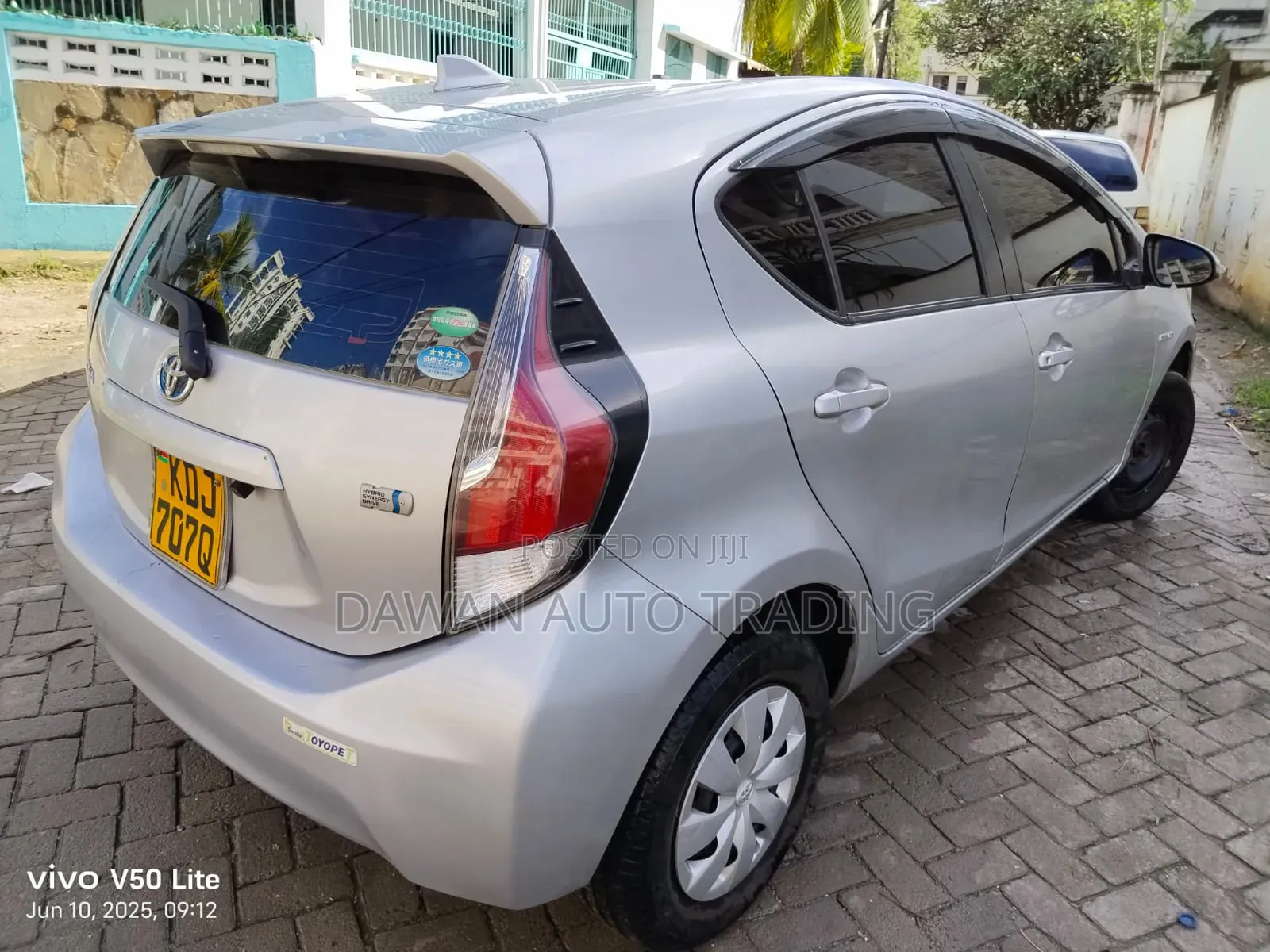 Toyota Aqua 2016 Silver
