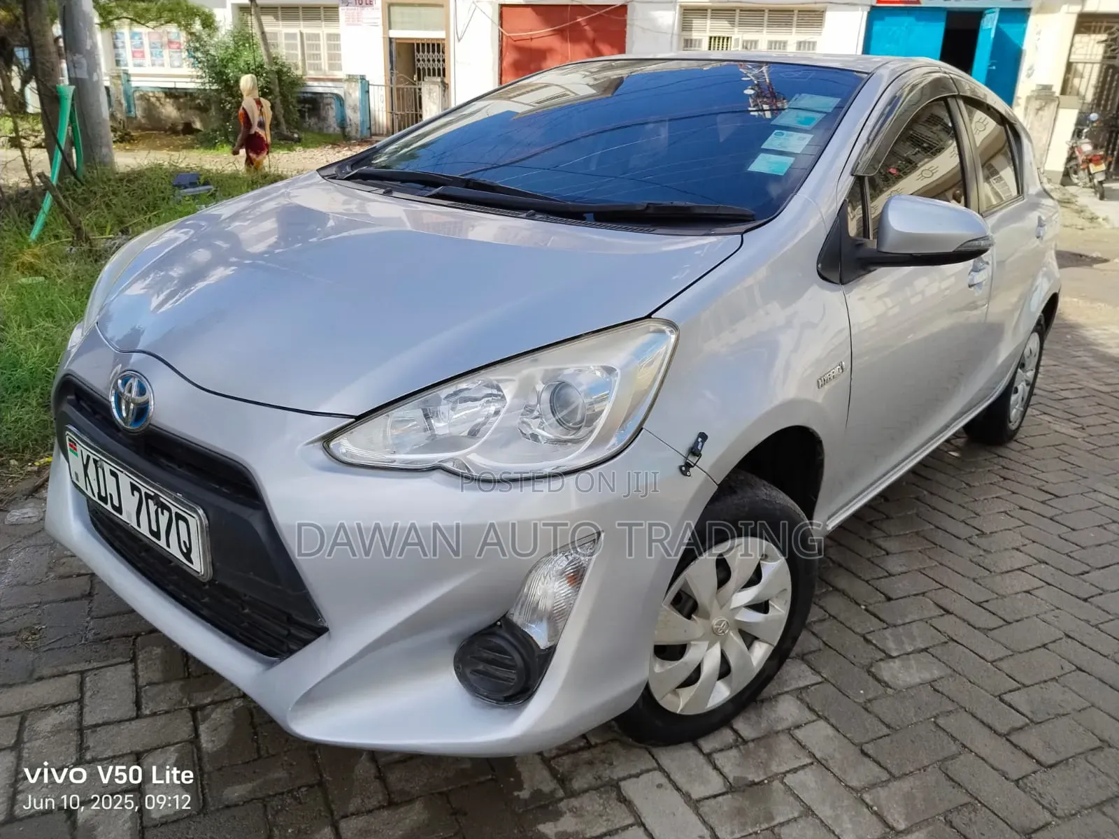 Toyota Aqua 2016 Silver