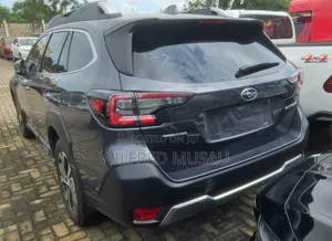 Subaru Outback 2022 Gray