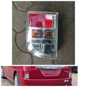 Toyota Isis Backlight/Back Light/Taillight/Tail Light Reflector