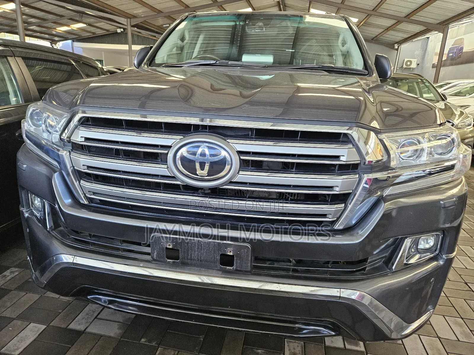 Toyota Land Cruiser 2016 Gray