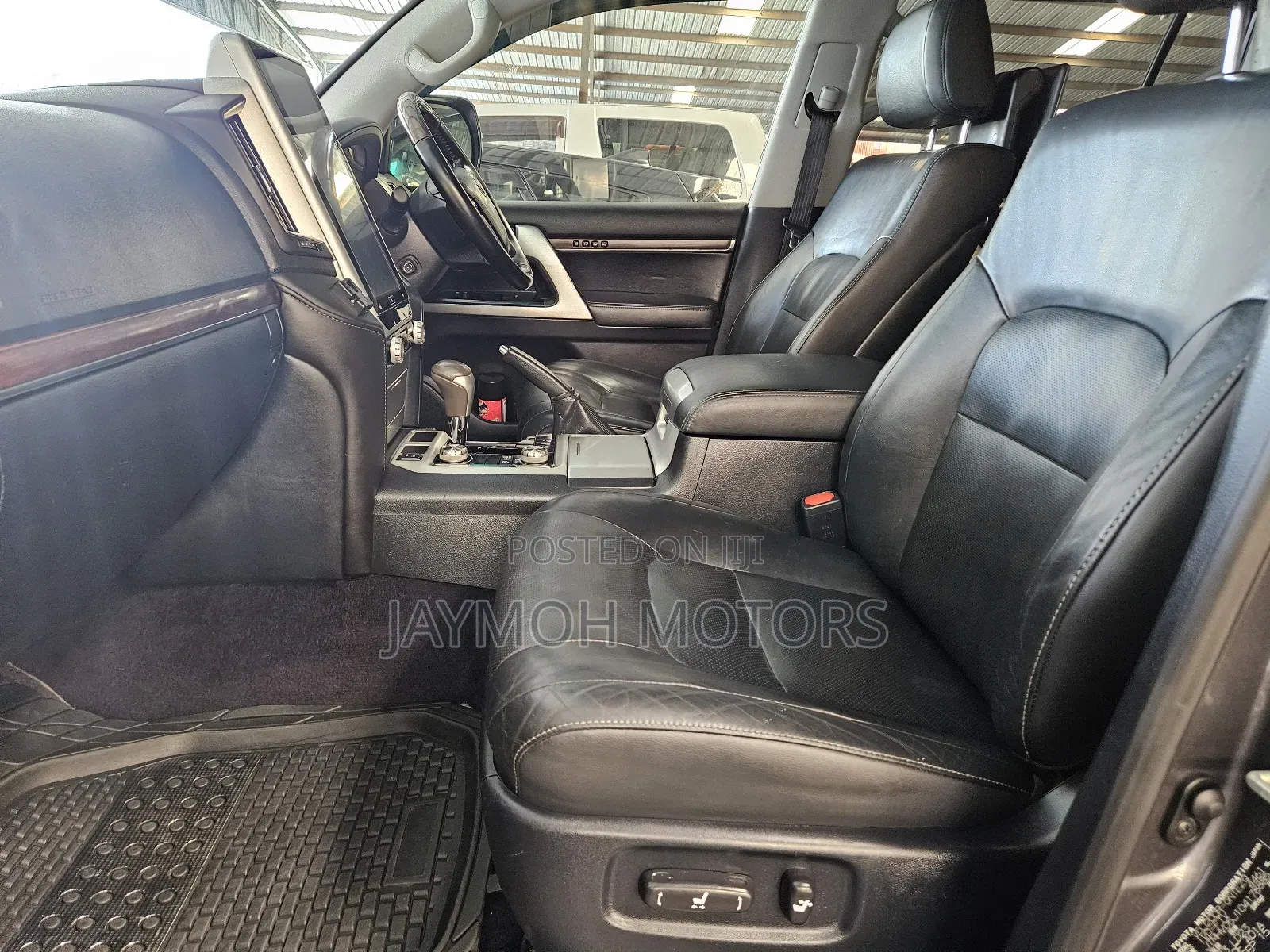 Toyota Land Cruiser 2016 Gray